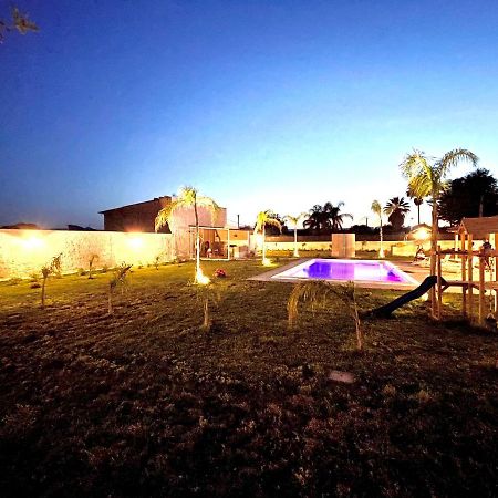 Villa Nunzia Con Piscina, Sauna E Idromassaggio. Floridia Exterior foto